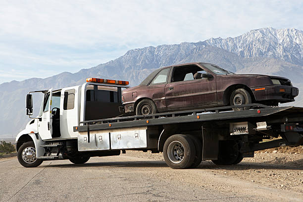 Professional Junk Vehicle Hauling Elyria, OH | Same-Day Pickup