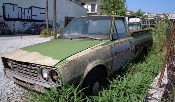 Junk Vehicle Pickup Akron, OH | Fast Same-Day Car Removal Services